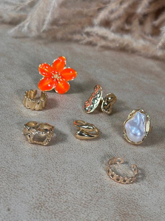 Delicate Flower Ring Set